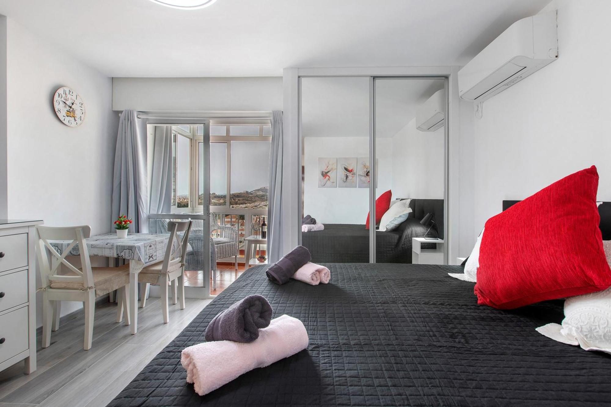 Apartamento Agata 2024 Benalmadena Bagian luar foto